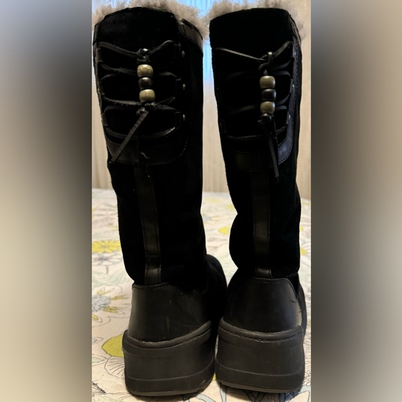 UGG knee high suede fur lined boots - Picture 2 of 10